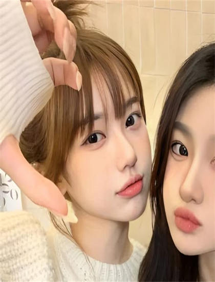 最新：《女性面对面 第一季》剪辑手法分析惊艳四座的：节奏把控与转场技巧探讨